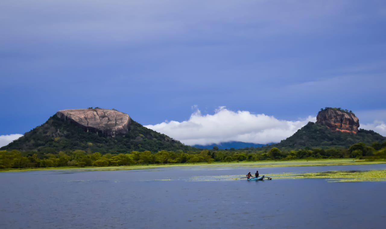 Pidurangala rock and sigiriya rock