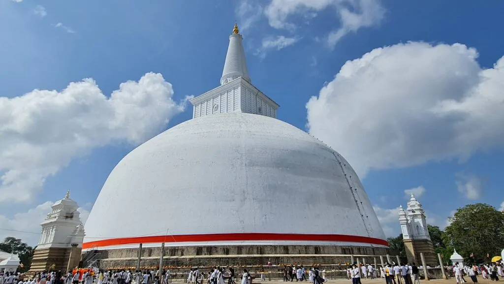 ruwanweliseya