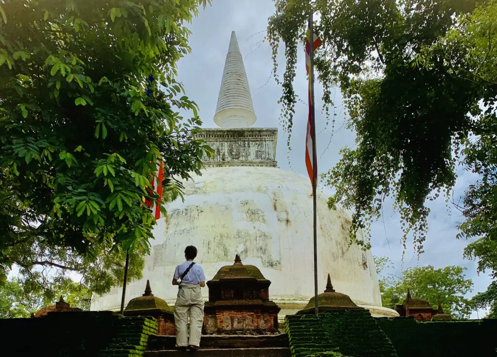 kiri vehera -polonnaruwa